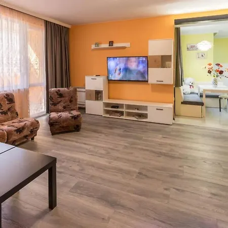 Kapriz - 2 Beds Aptmnt Near The * וארנה